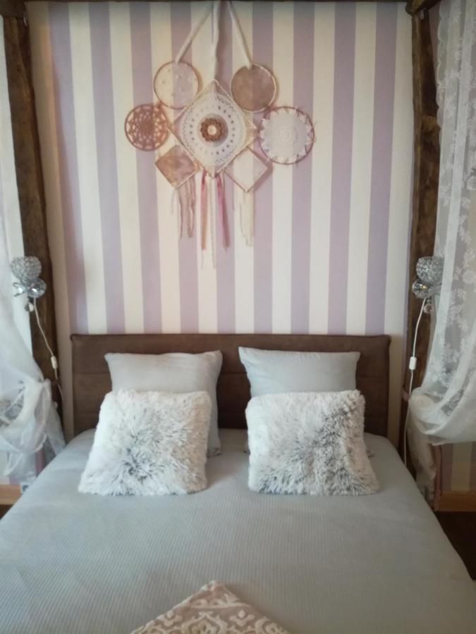 Chez Lorette Mauze-sur-le-Mignon Exterior photo